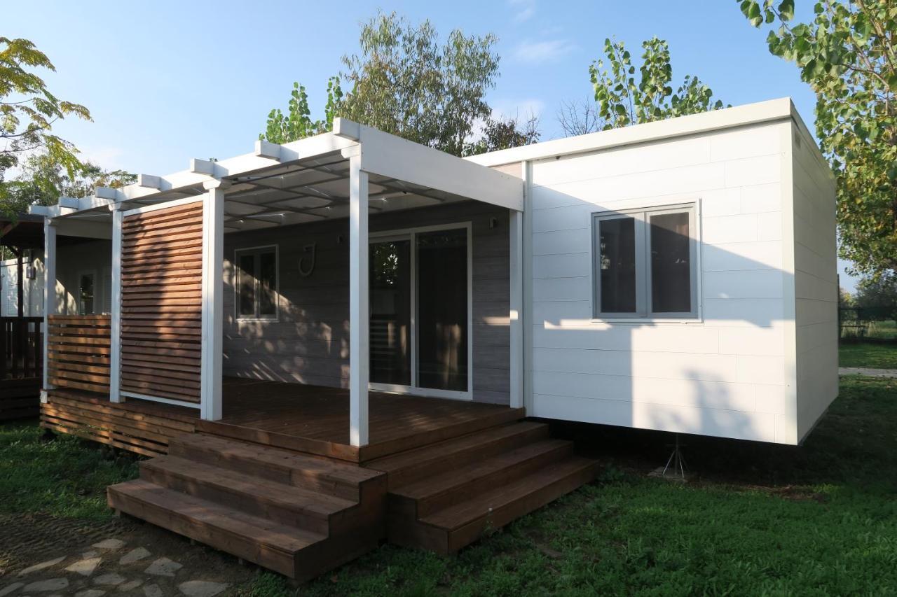 Camping Adriatico Martinsicuro Exterior photo